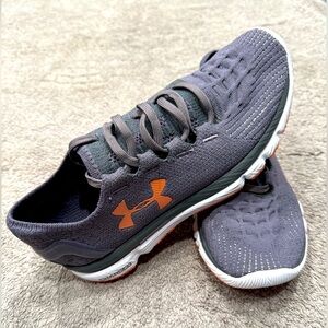 Under Armour Women’s Charged sneakers size 7.5
